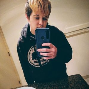 Meet your Posher, Riley